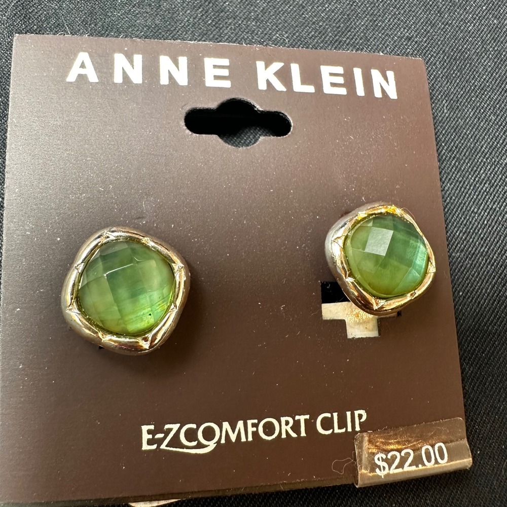 Anne Klein Green Cushion Clip On Earrings Silver Gold Tone E-Z Comfort Studs